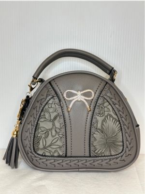 JO6799-1 rounded purse w/bow on front and chain strap