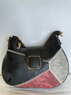 T1588B Small hobo purse w/2 zip compartments and back zip