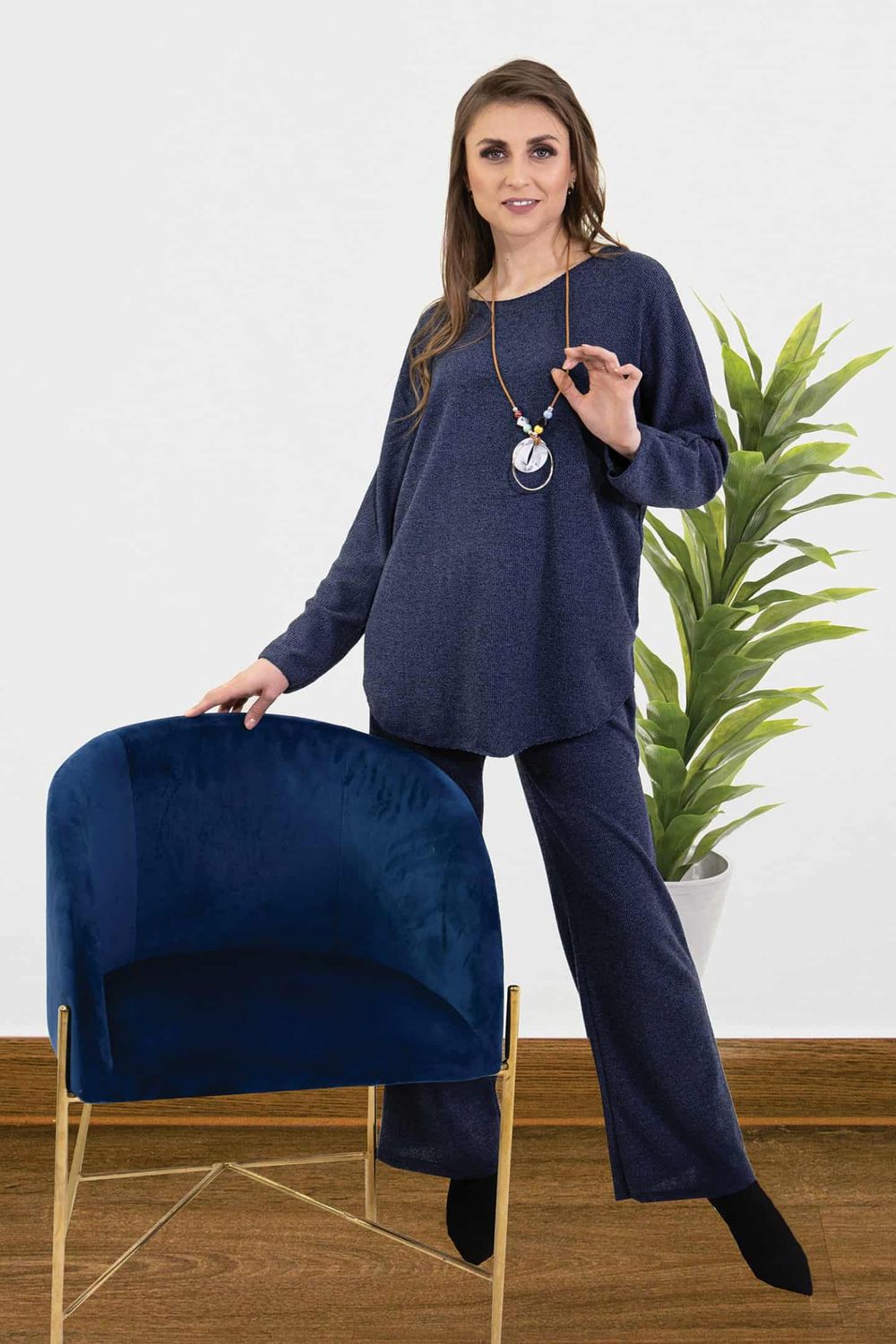 C8109 light weight sweater w/scarf and necklace