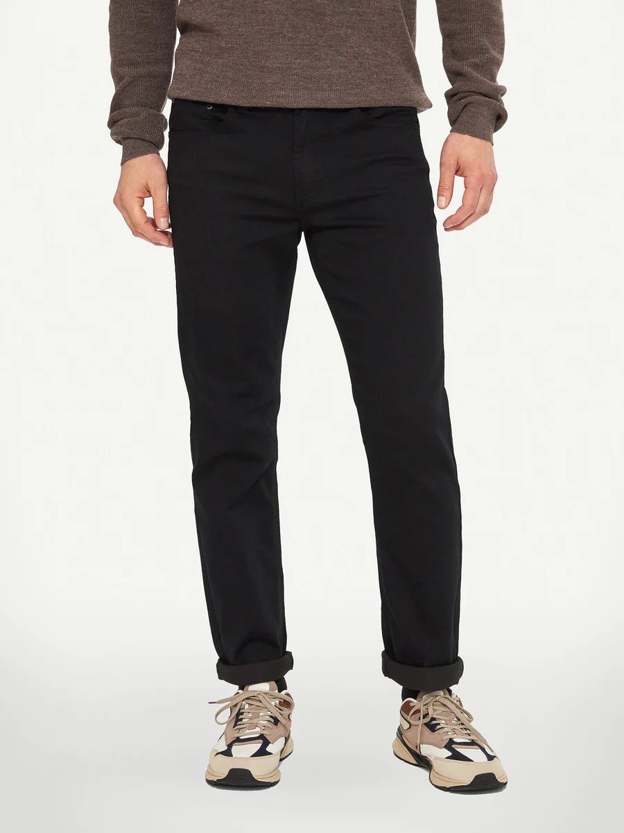 1136-6240-99 slim leg, sits at waist pant