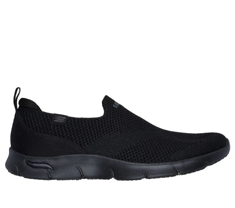 104545/BBK Ladies arch fit closed stretch slip in shoe/sneaker