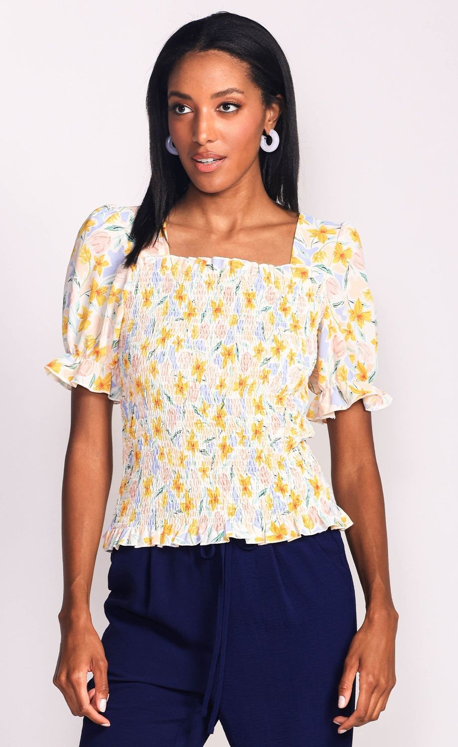 TO-230504Y short sleeve floral smocking top