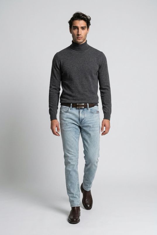 144463 light wash straight cut denim jean