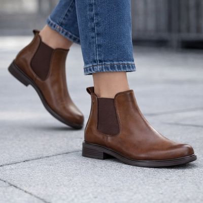 2137656 Ladies short boot w/gore stretch and inside zip