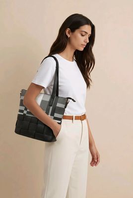 TO-1345A Top zip plaid tote purse w/weave bottom and extra strap
