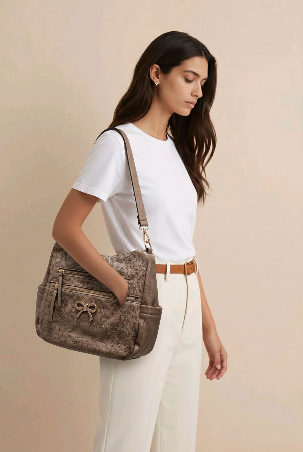 TO431-2 hobo style shoulder bag w/bow on front and extra strap