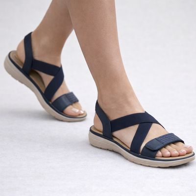 2255664 Ladies velcro sandal w/stretch criss cross straps