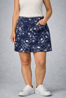 2956-7806-33 Pull on stretch print skort w/back pockets