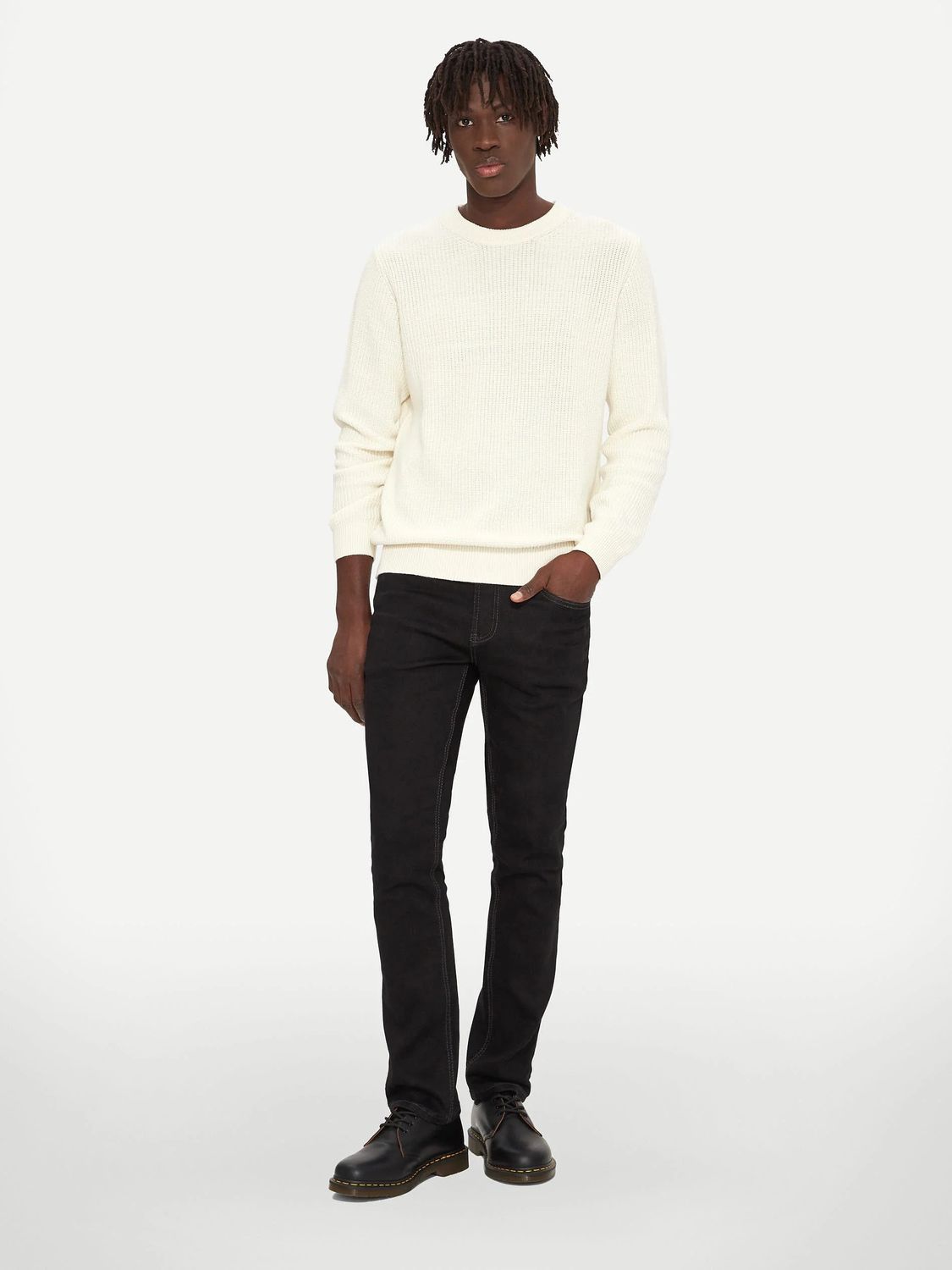 1136-6049-99 Brad slim leg stretch  jean and sits at waist