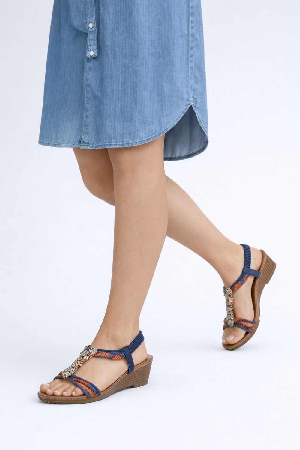 LYDIA-4 Wedge sandal w/back strap