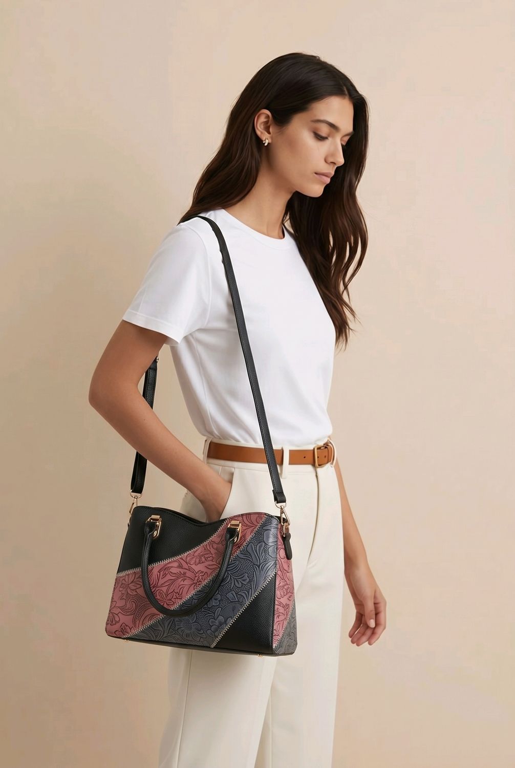 T1589A  Top zip purse w/3 inside compartments and extra crossbody strap