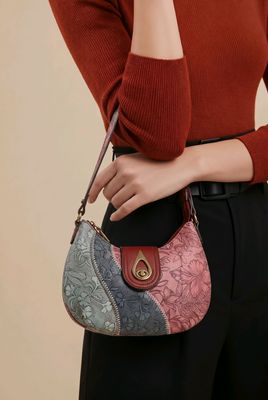 T1303B Small top zip hobo w/2 inside zips and extra crossbody strap