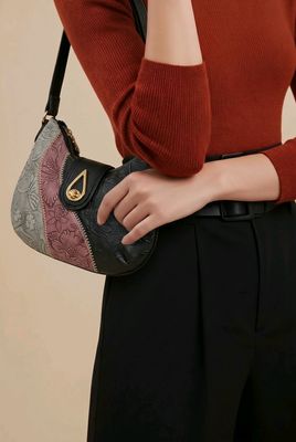 T1303B Small top zip hobo w/2 inside zips and extra crossbody strap