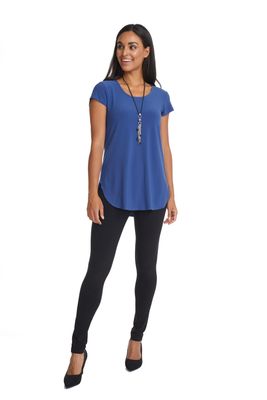 T555 Short sleeve crew neck top with rounded bottom