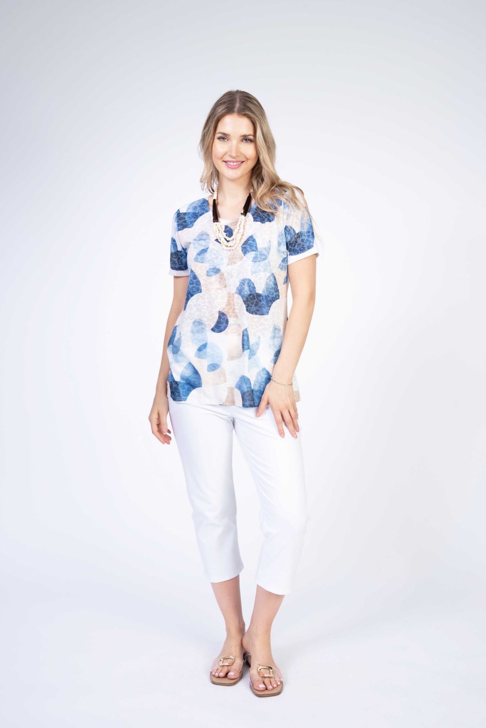 VC4000 Stretch pull-on capri with pockets