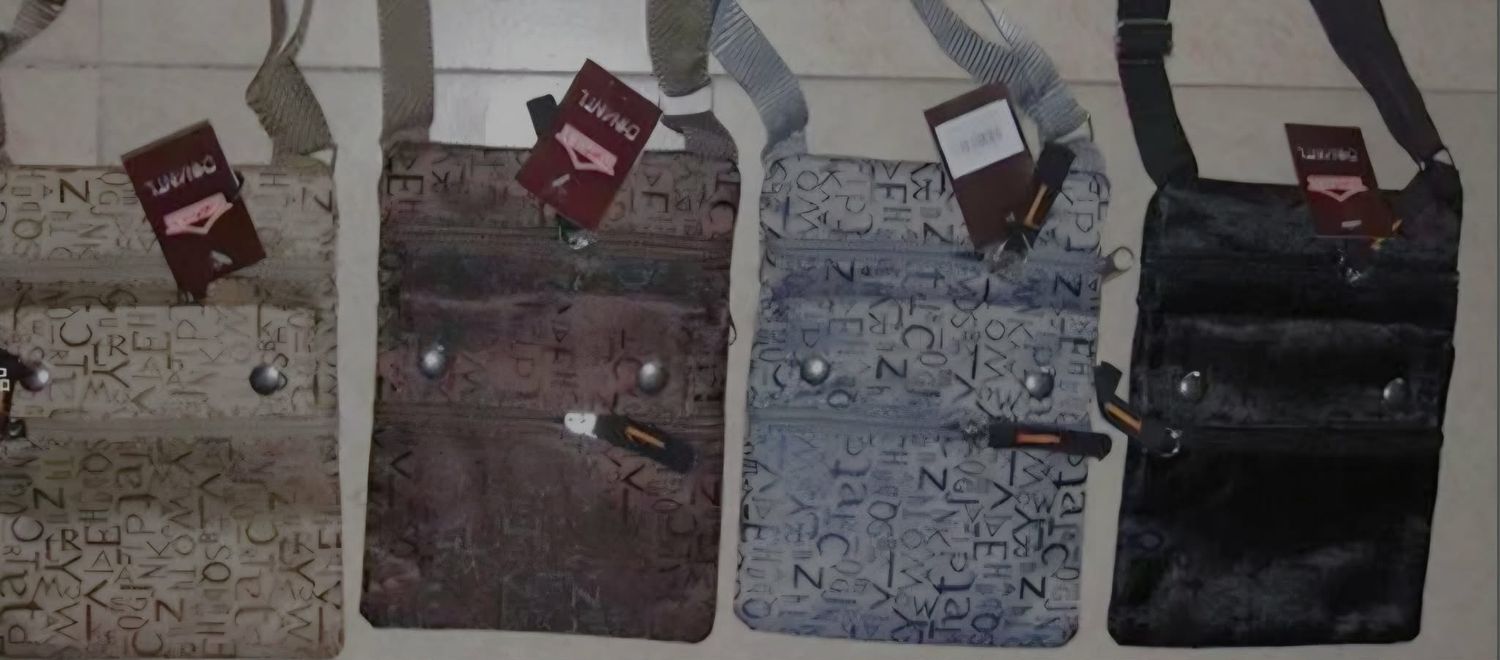 CL-13023 cross body printed signature letter bags