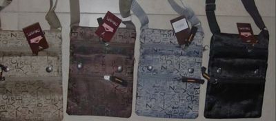 CL-13023 cross body printed signature letter bags