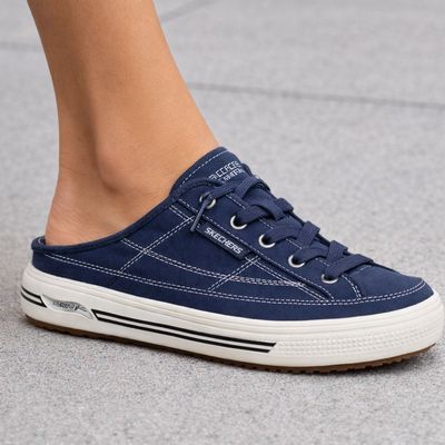 177253/NVY Arch fit slip in arcade sneaker
