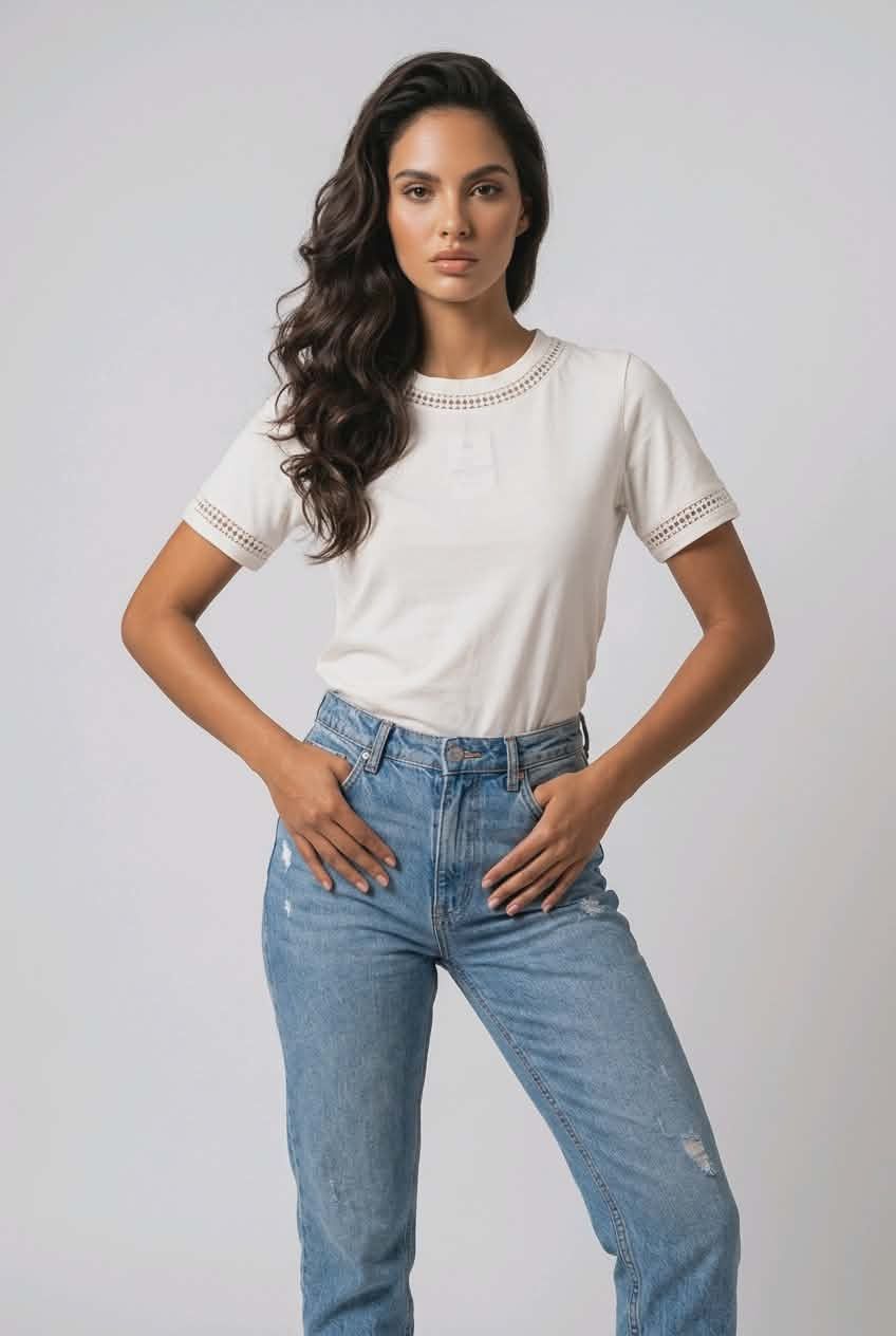 16904 Short sleeve t-shirt with detail trim neck and sleeve