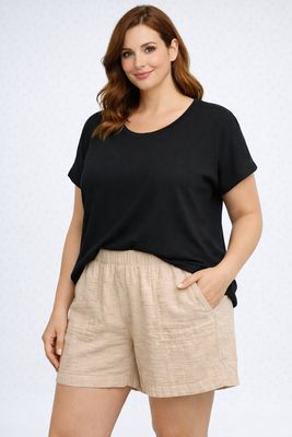 8665004 Soft cotton shorts with pockets