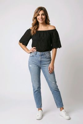 1916 Cotton lined eyelet 3/4 sleeve peasant style top