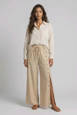 311 Wide leg pull on pant w/pockets and button detail