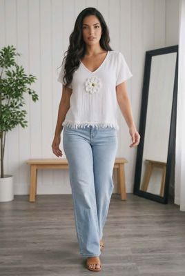 2102 Short sleeve top w/frayed bottom