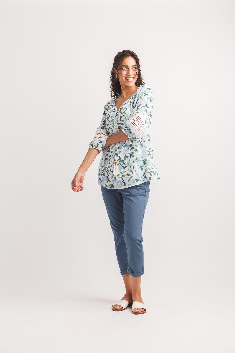 PT-20061 Floral Elastic neck blouse w/crochet detail on sleeve