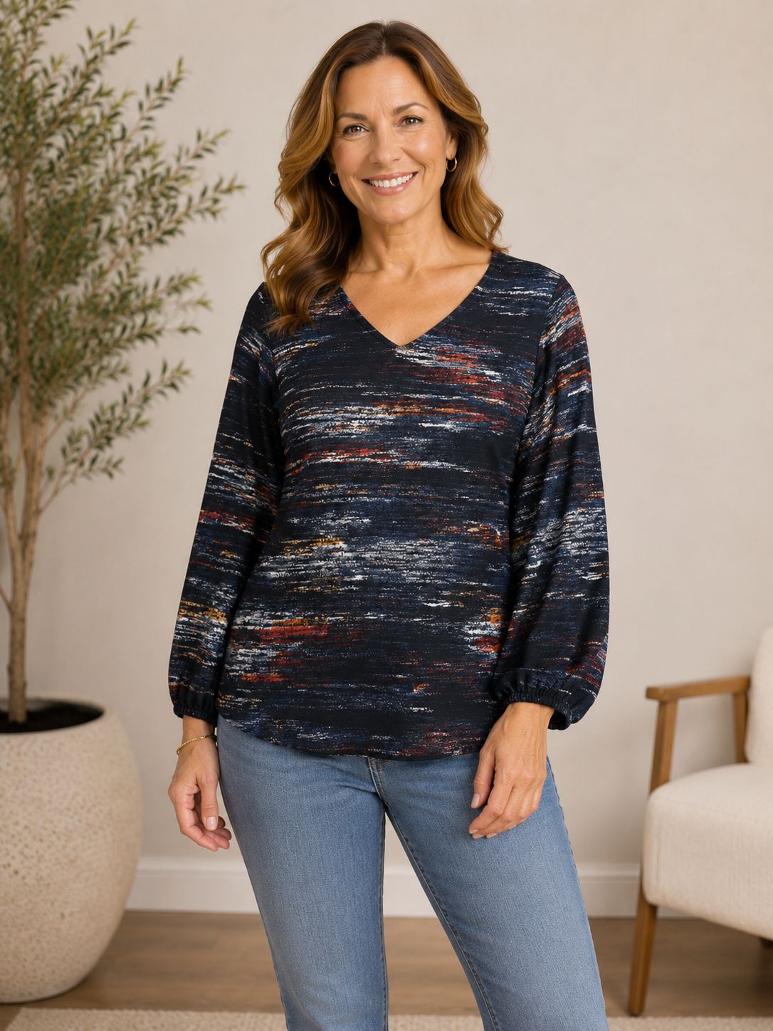 8860-6369 Ladies v neck print top w/elastic sleeve