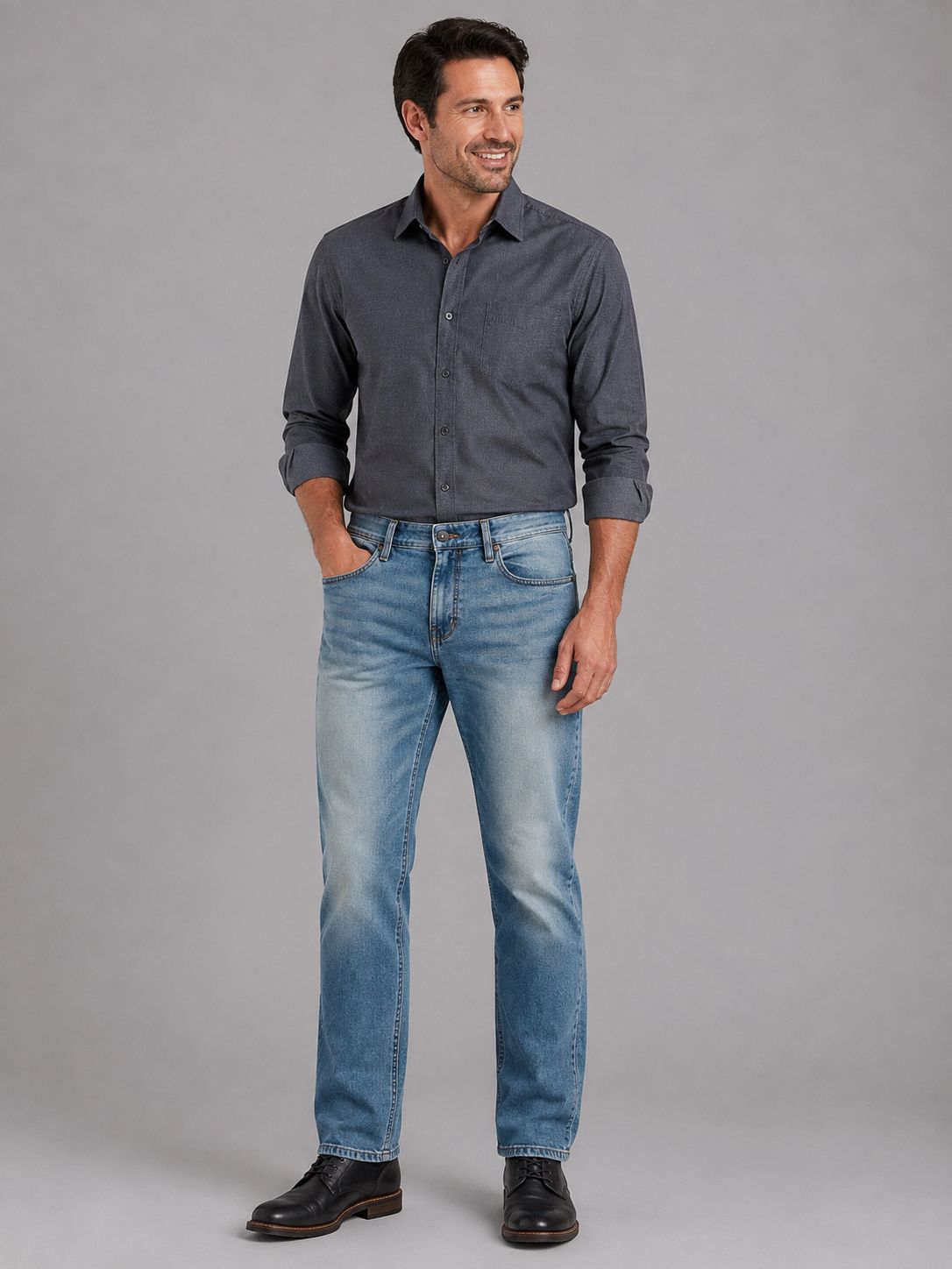 7669721 Men's 5 pocket straight fit jeans 32 inch leg