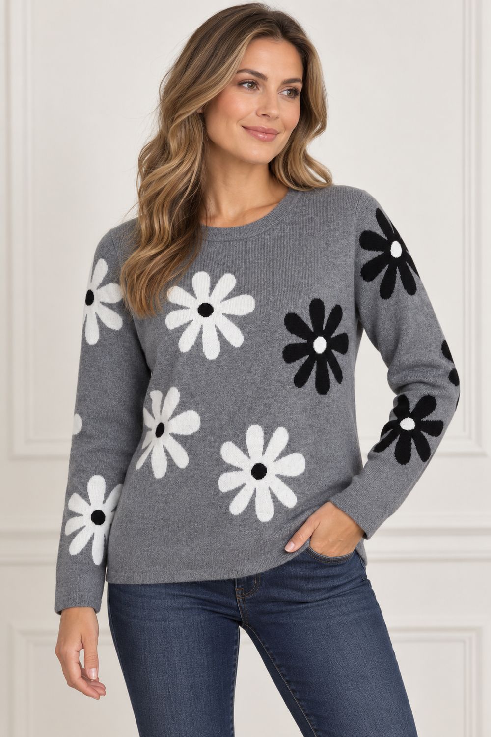 23801 Crew neck daisey print sweater
