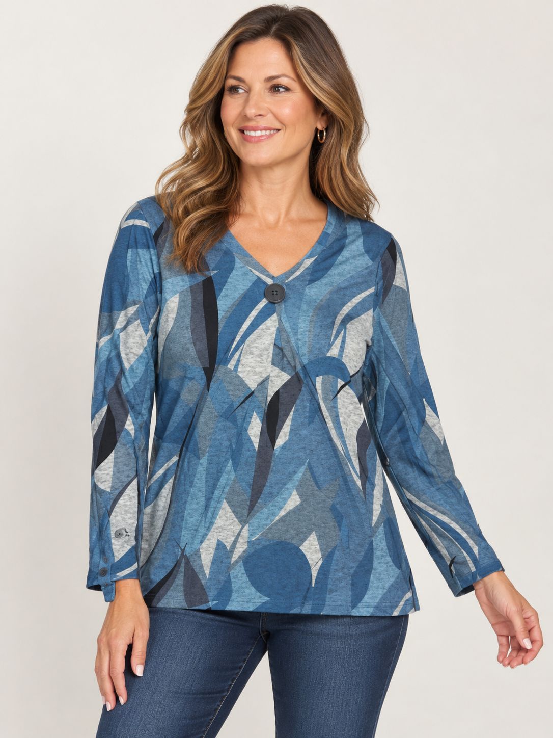 47208 long sleeve V neck print top w/button detail