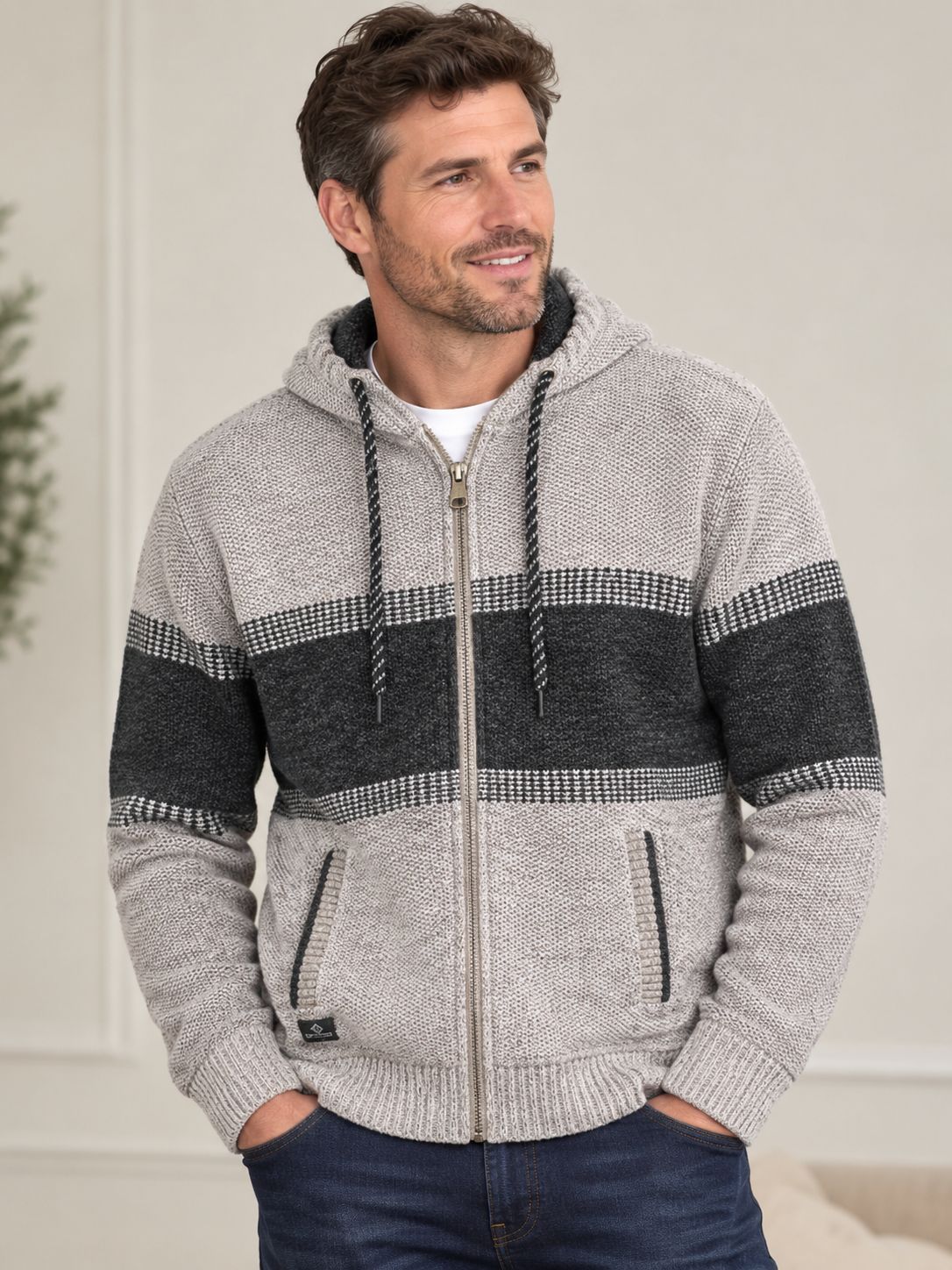 7768605 Print full zip hoodie w/pockets and soft fleece lining