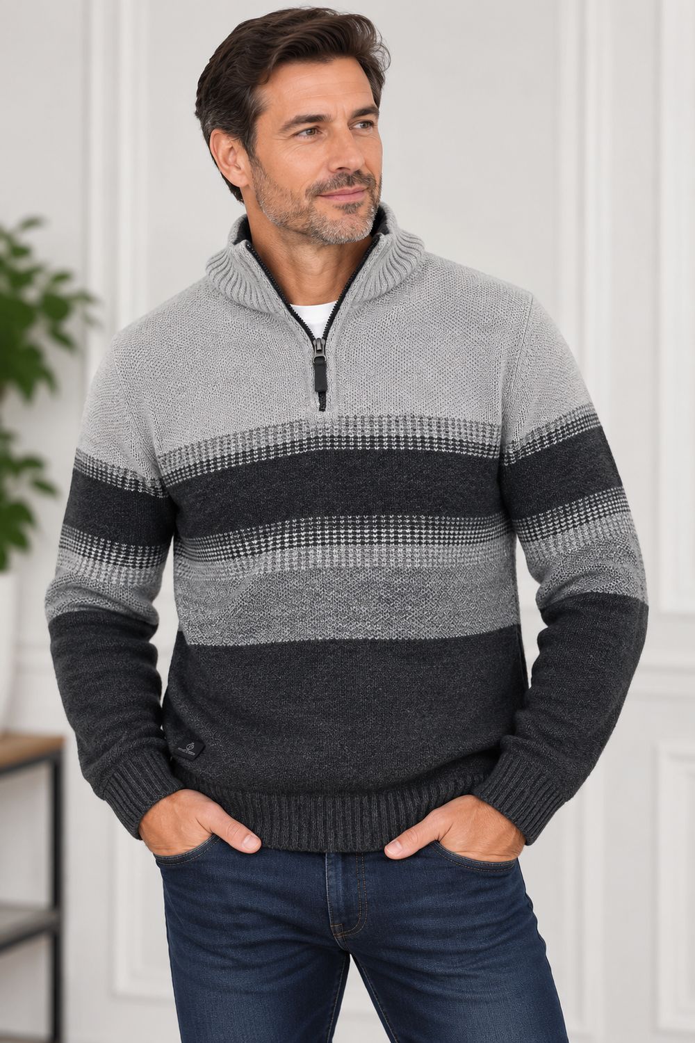 7768615 Mock neck1/4 zip polar knit sweater