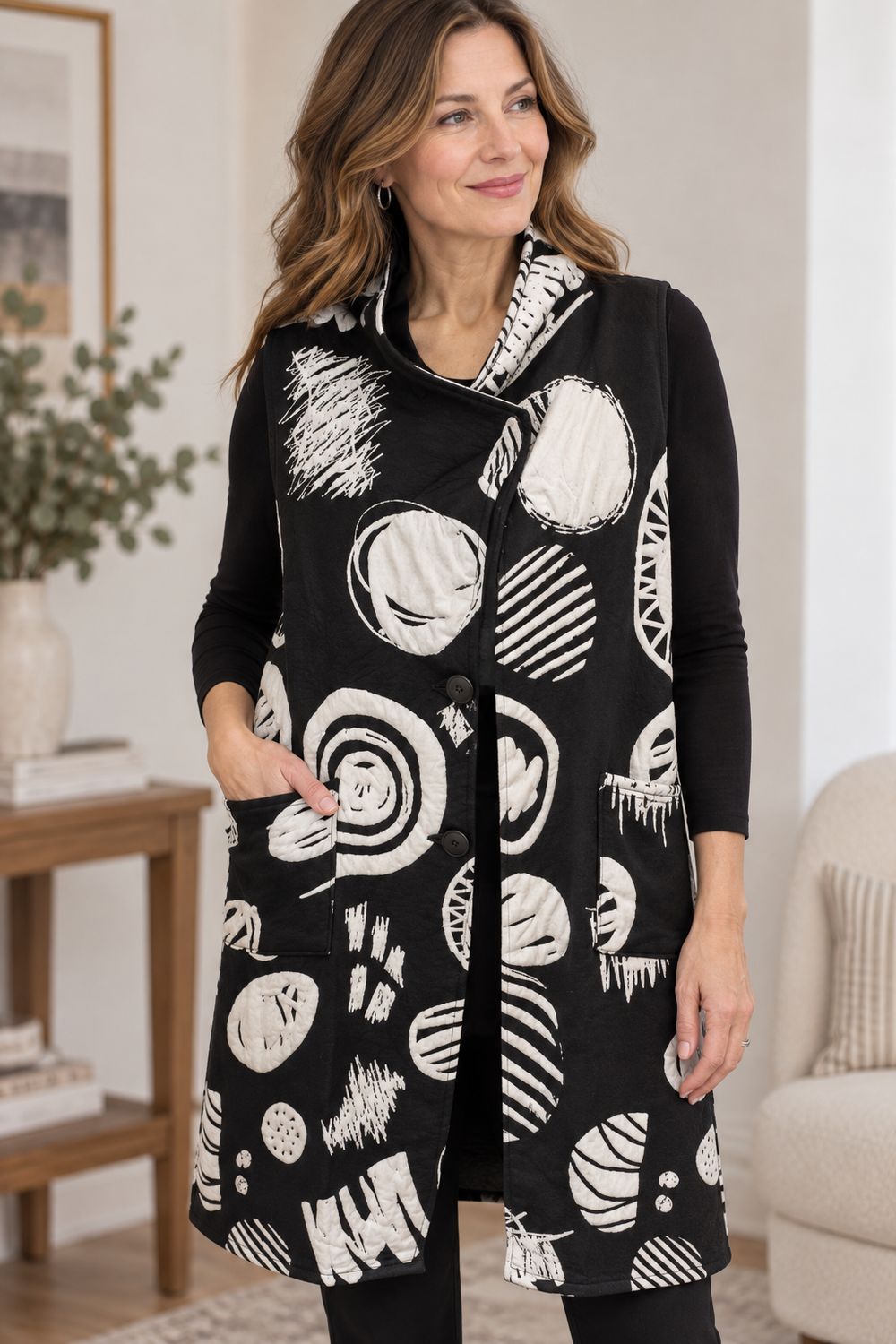 AM922 Long abstract print vest