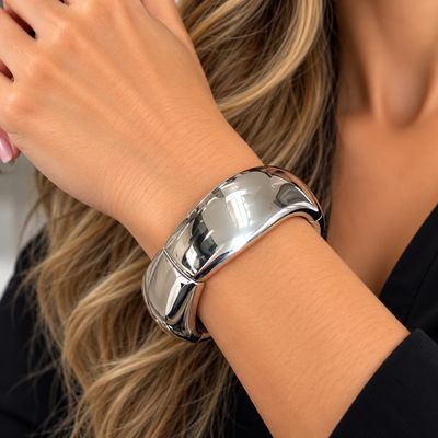 3338-SLV silver tone tone bangle bracelet