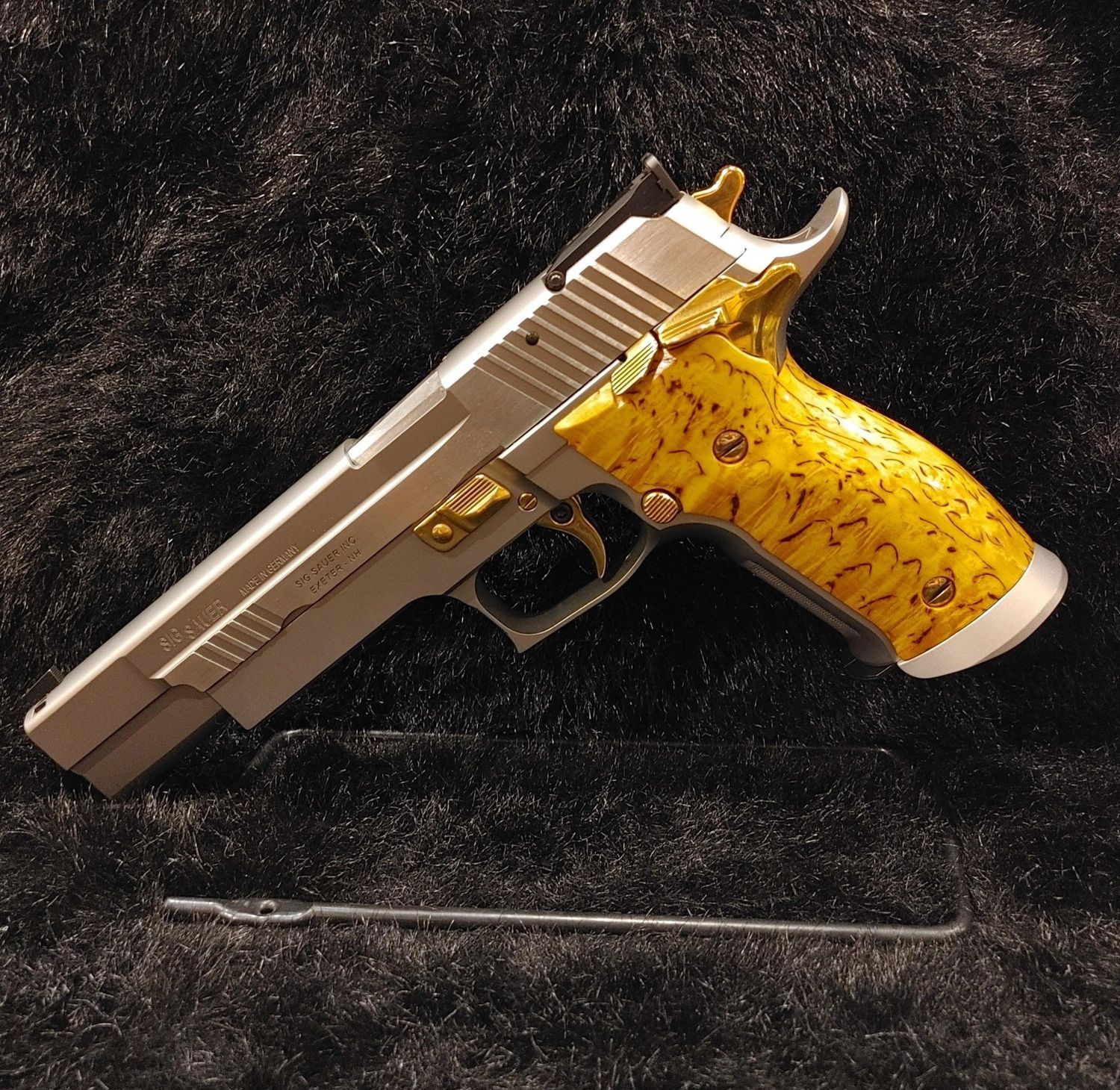 CONSIGNMENT SIG P226 X-SIX SCANDIC 9MM SS/WOOD/GOLD SEMI