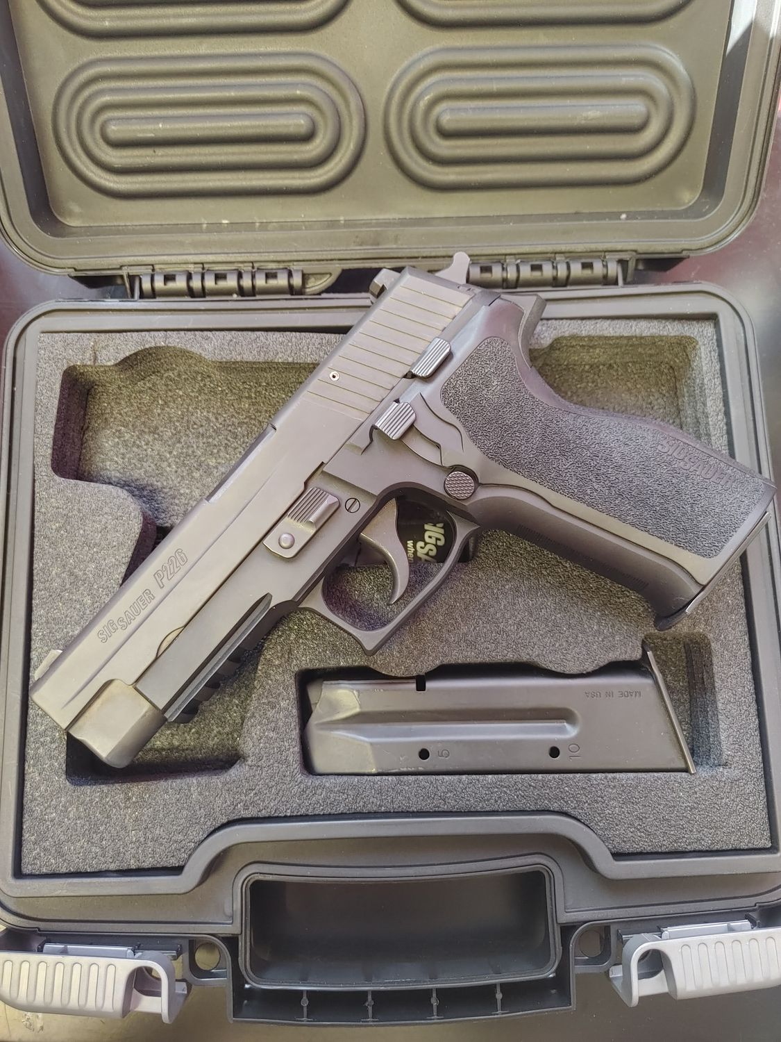 USED SIG P226 NITRON 9MM CONTRAST SIGHTS BLACK