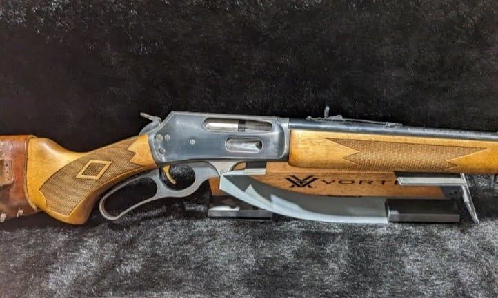 CONSIGN MAR 336W 30/30WIN WOOD LEVER W/ BUTT SHELL HOLSTER