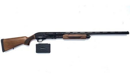 CAN PIONEER 12GA (3.5" CHAMBER) 28" WALNUT PUMP W/ FIBRE OPTIC SITE