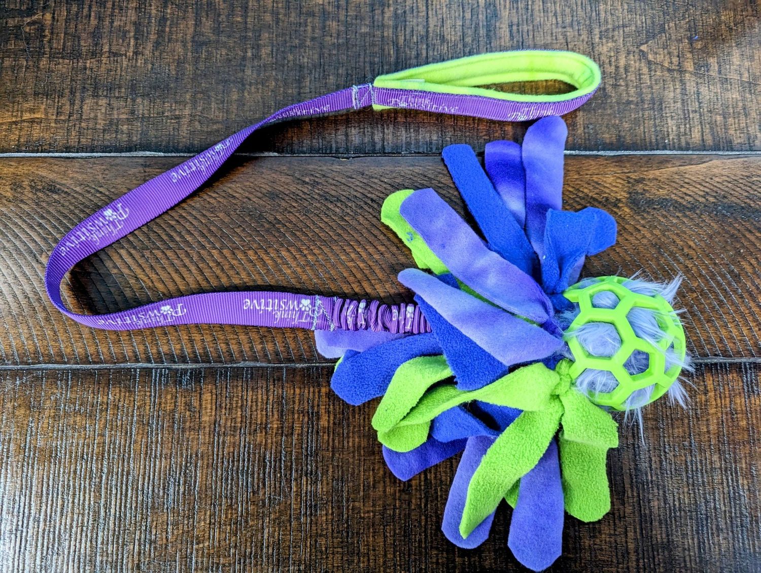 TB02 - Think Pawsitive Twisted Bliss Daisy Pully