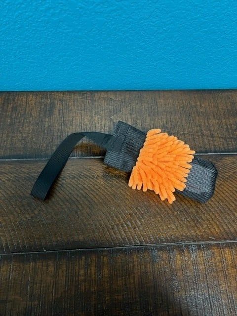 Squiggle It Bungee Tug-It toy