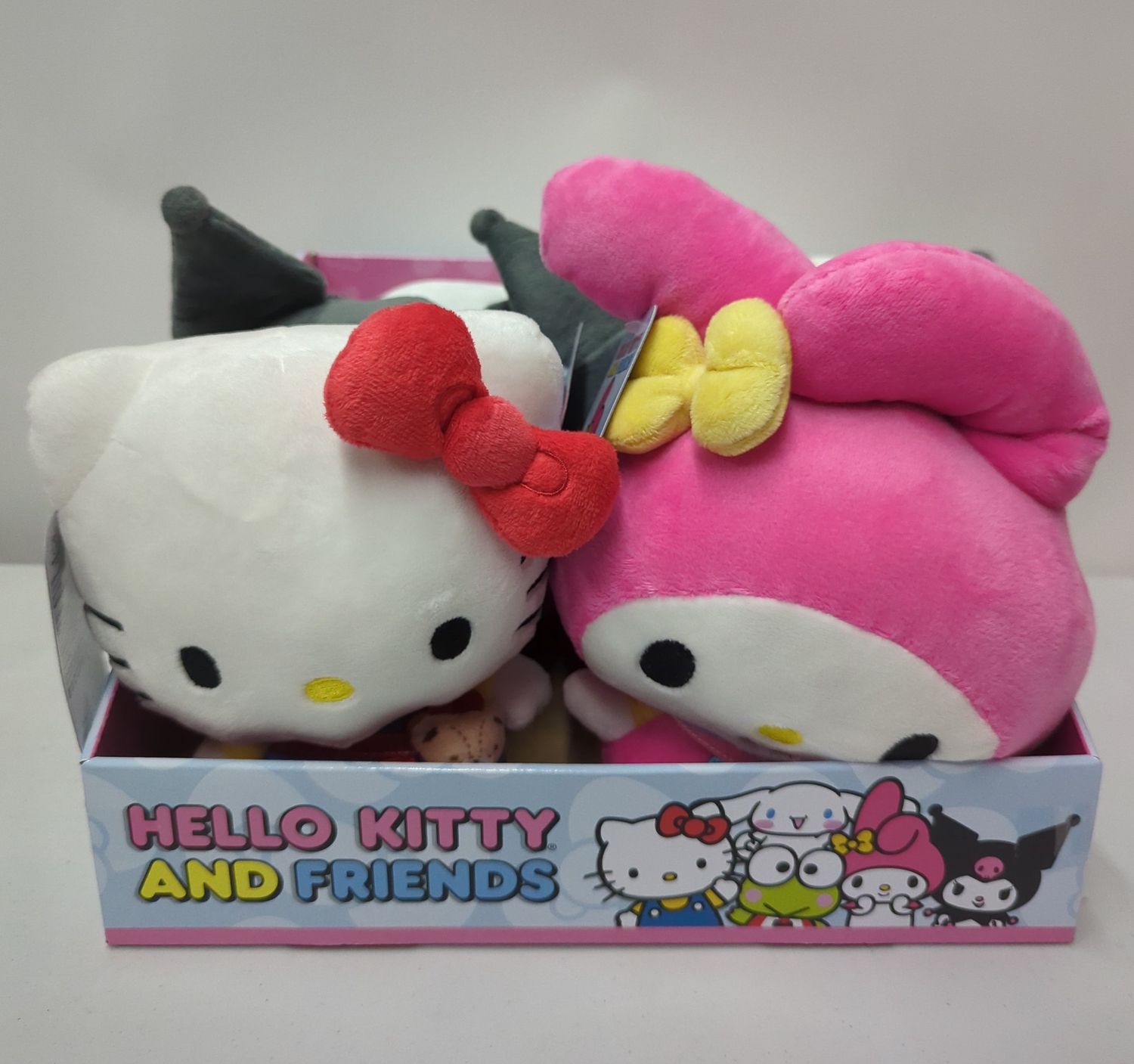 Hello Kitty and Friends 8-in plush assorted