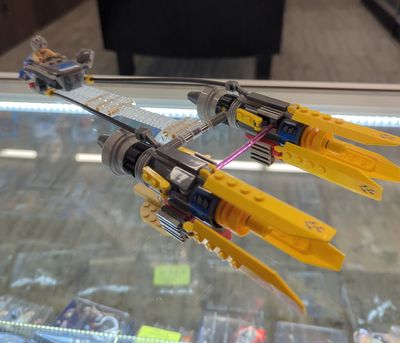 Lego Star Wars 7962 Anakins and Subulba&#39;s Pod Racers (Used - missing Sebulba&#39;s pod racer and 4 minifigures)