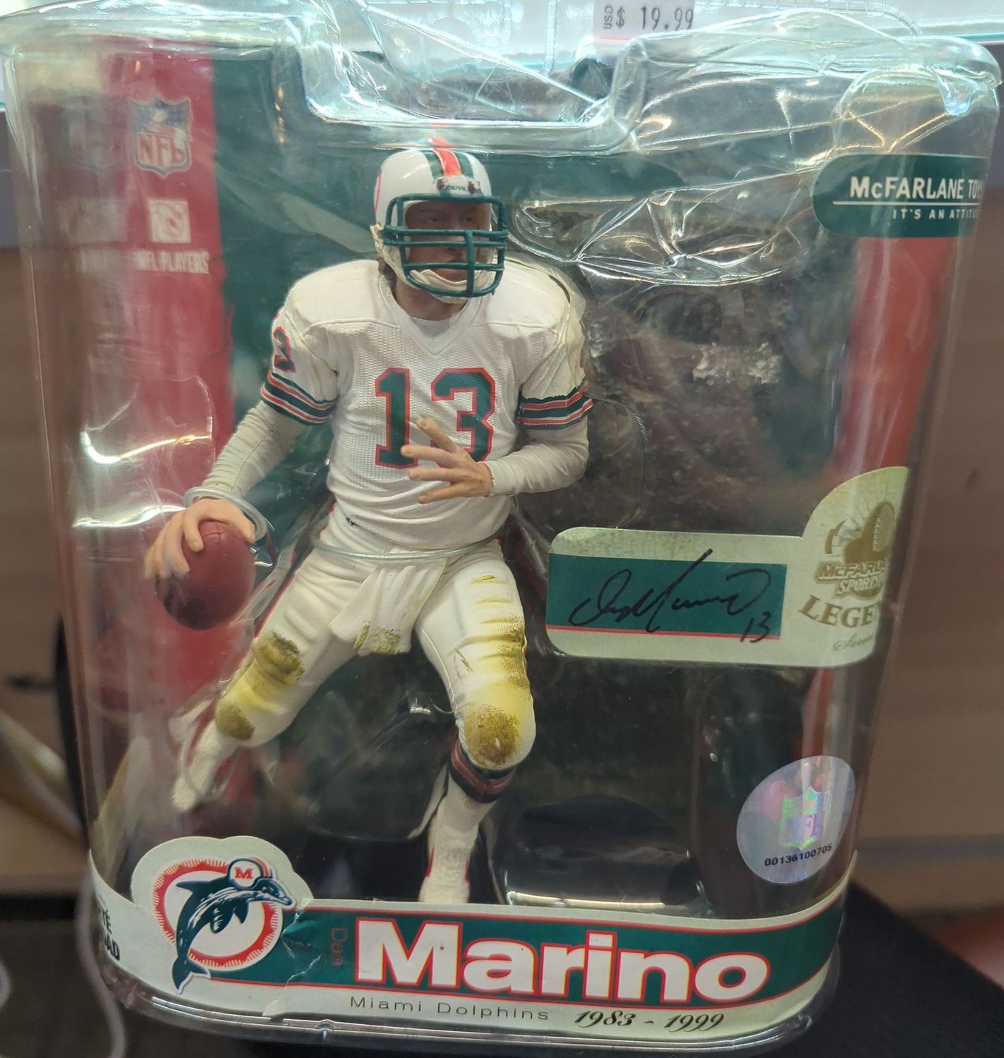 Sports Figures- Dan Marino Figure