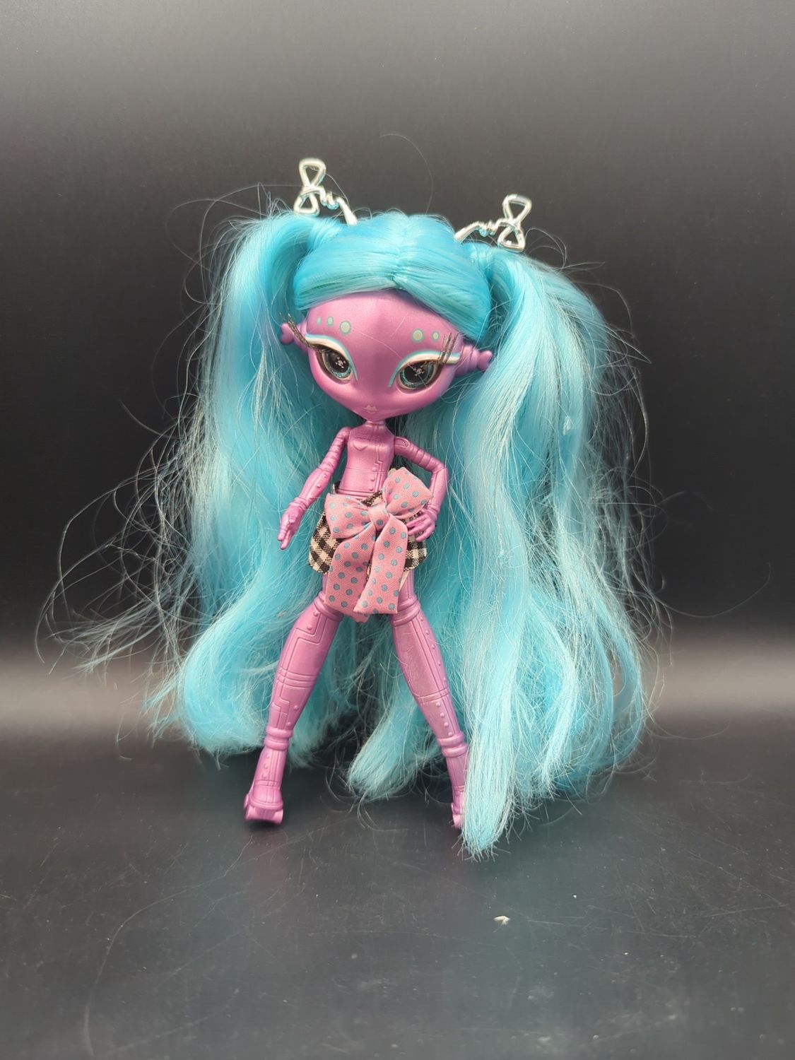 Novi Stars Mae Tallick MGA Alien Doll Figure