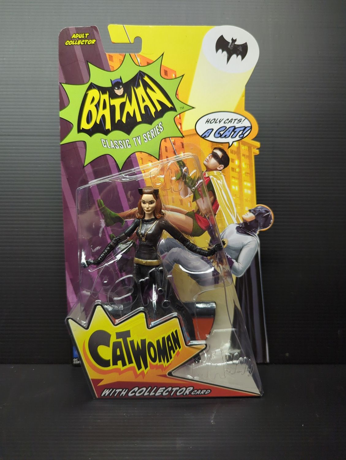 DC COMICS BATMAN CLASSIC TV SERIES CATWOMAN WITH COLLECTOR CARD FIGURE