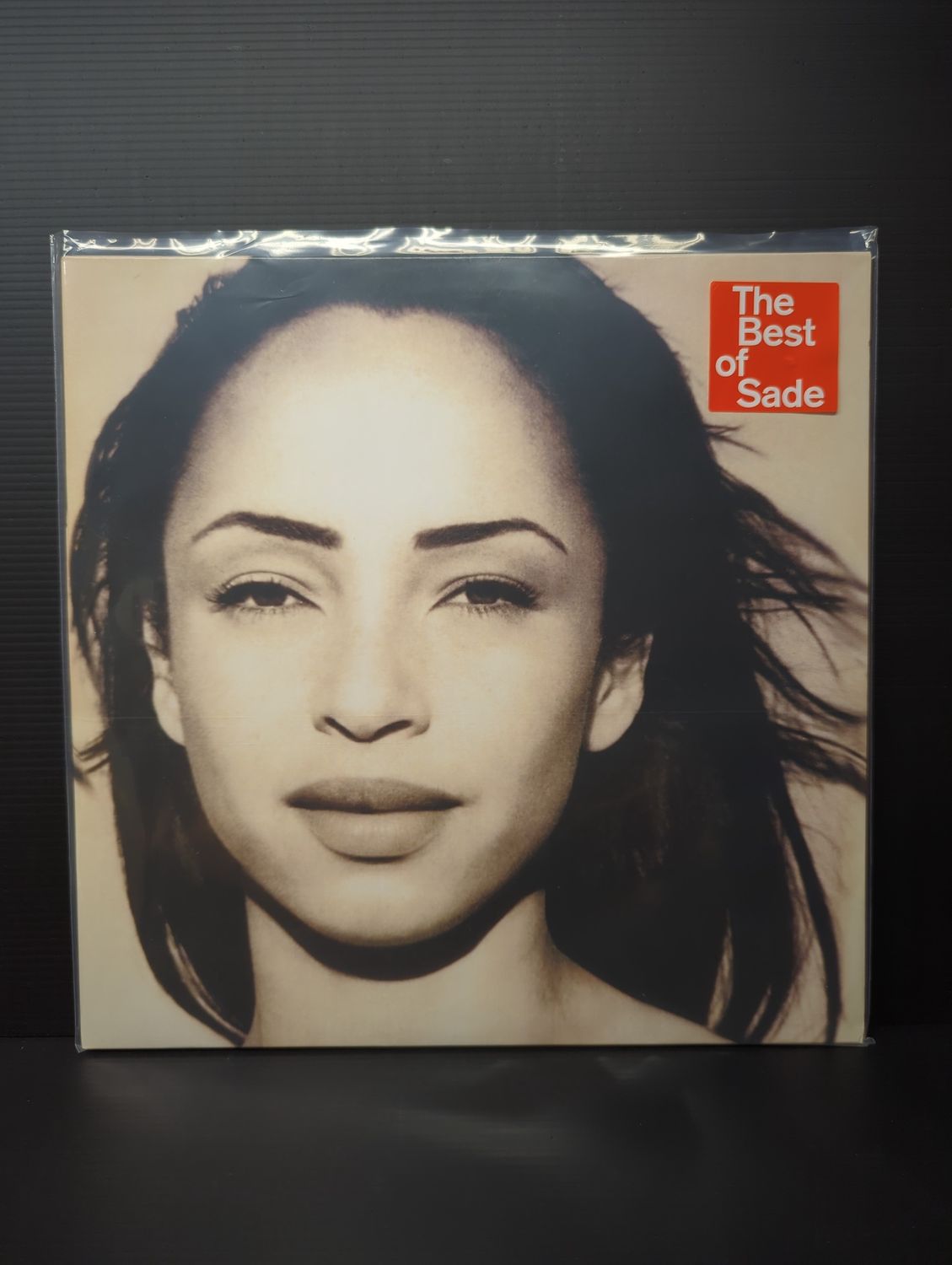 VINYL RECORD THE BEST OF SADE