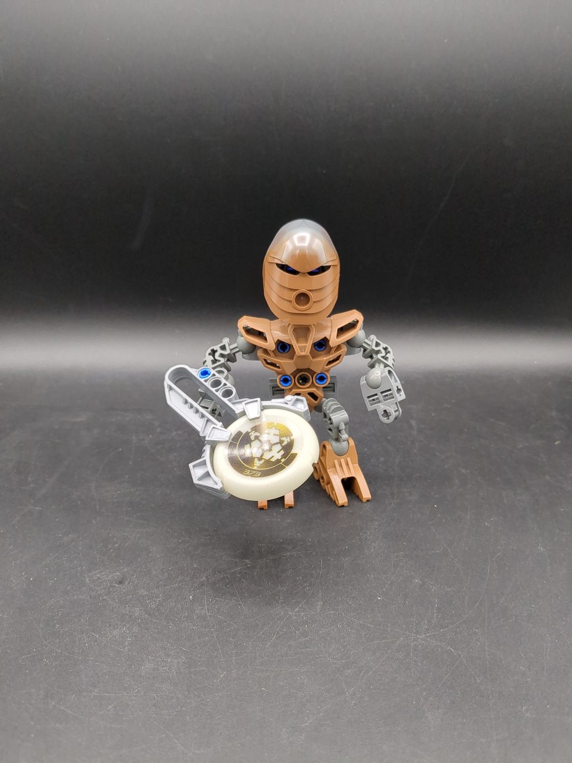 Lego Bionicle 8610  Ahkmou 2004 (used) 100% Complete