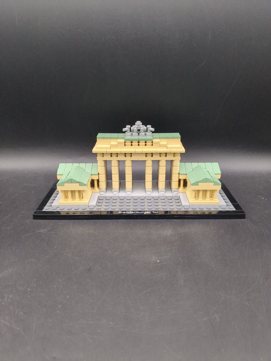 Lego Architecture 21011 Brandenburg Gate (Used)